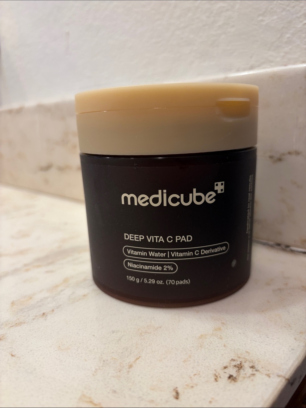 Medicube Deep Vita C Pad